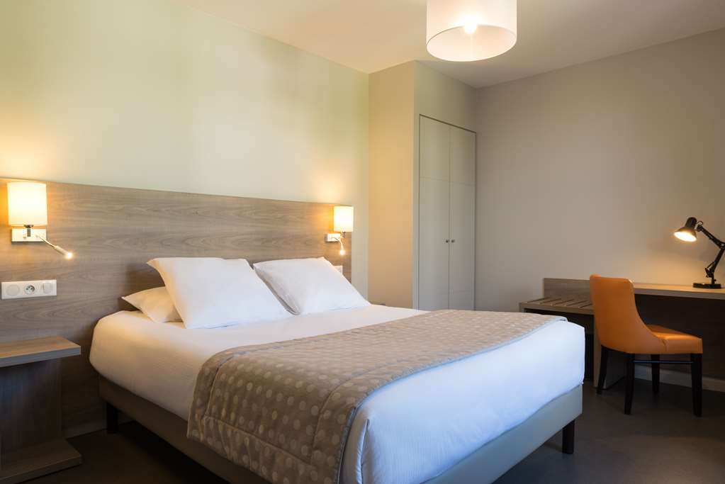 Parc Hotel Pompadour Arnac-Pompadour Стая снимка